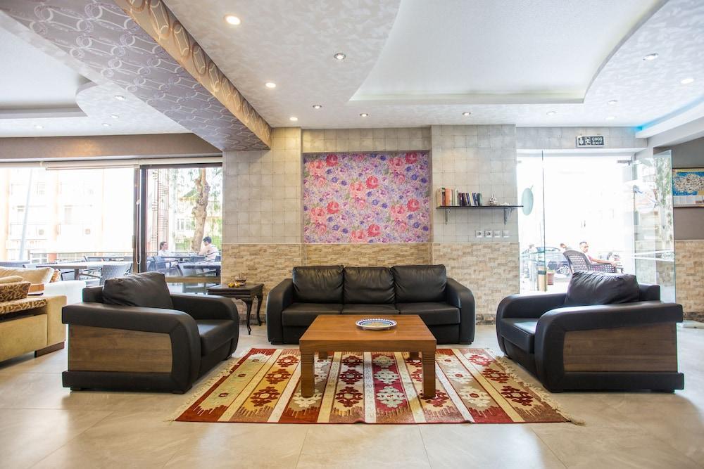 Saturn Hotel Kuşadası Buitenkant foto