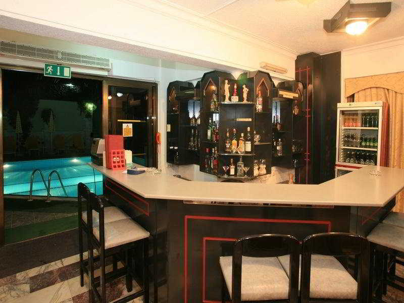 Saturn Hotel Kuşadası Buitenkant foto
