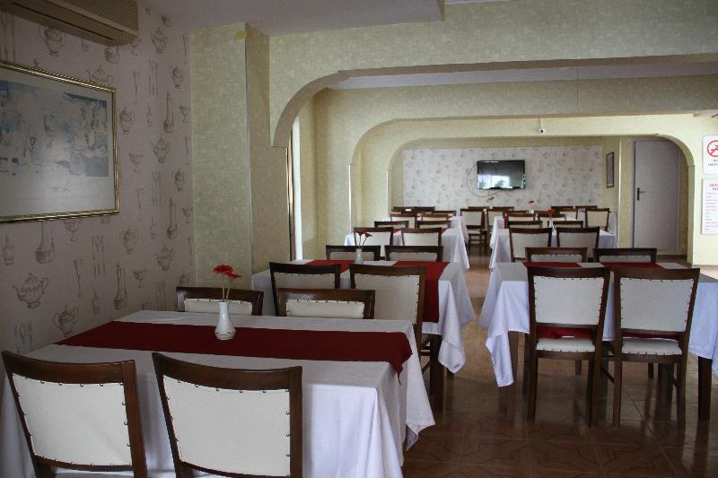 Saturn Hotel Kuşadası Buitenkant foto