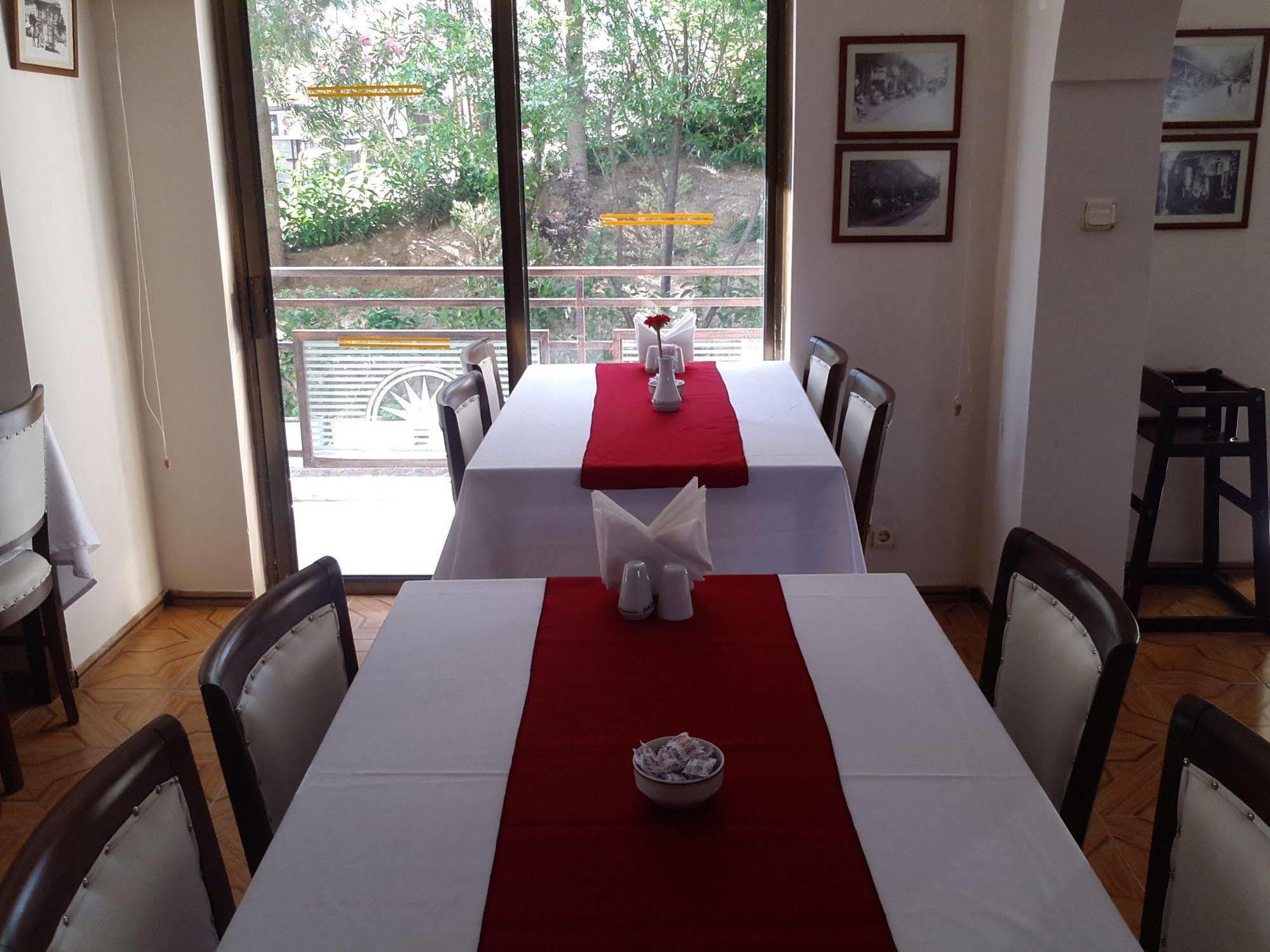 Saturn Hotel Kuşadası Buitenkant foto