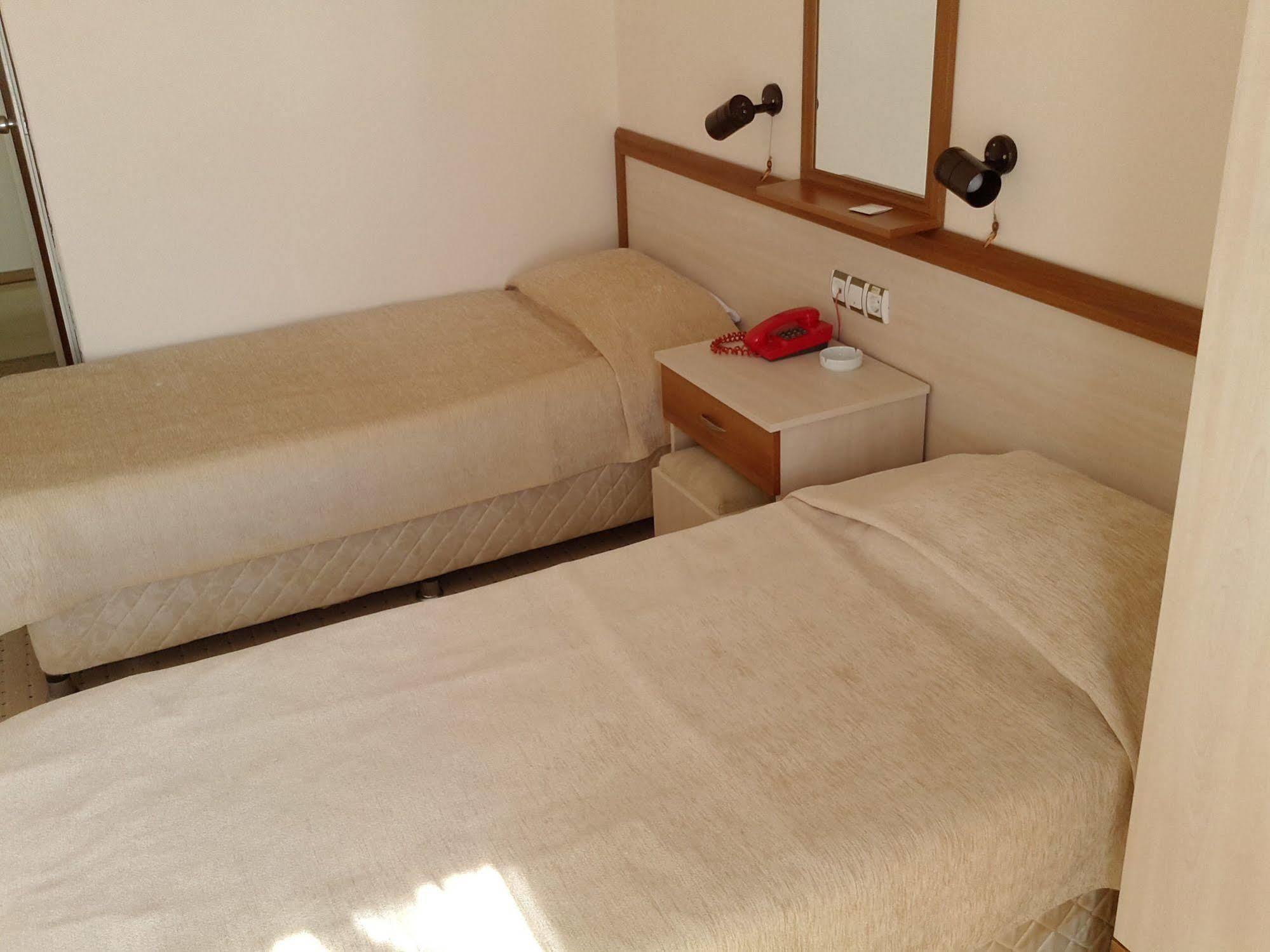 Saturn Hotel Kuşadası Buitenkant foto