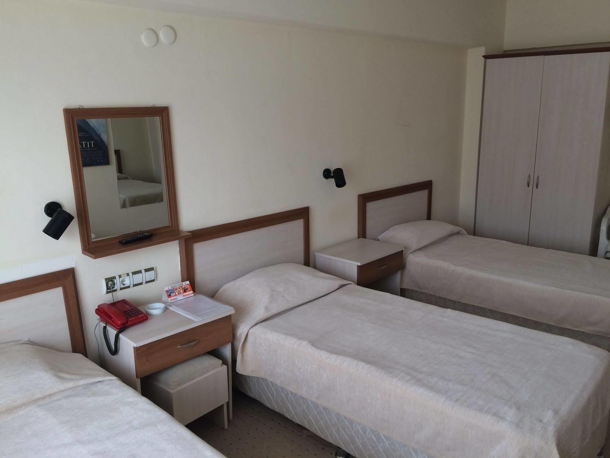 Saturn Hotel Kuşadası Buitenkant foto