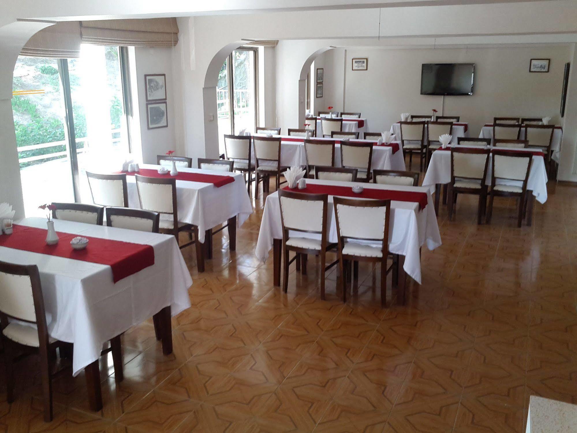 Saturn Hotel Kuşadası Buitenkant foto