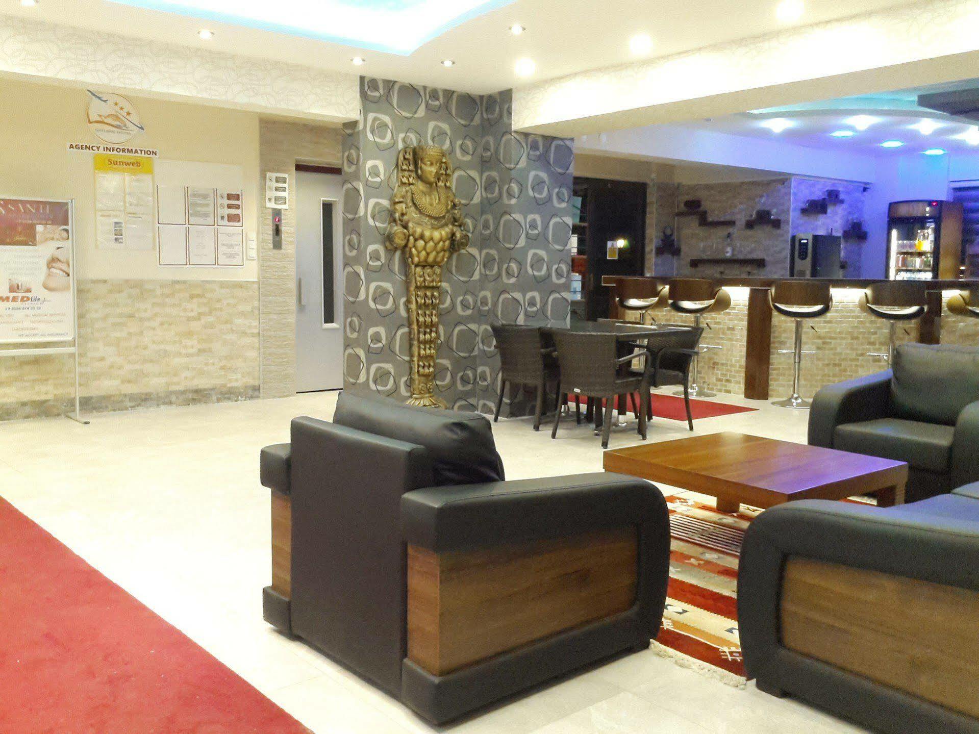 Saturn Hotel Kuşadası Buitenkant foto