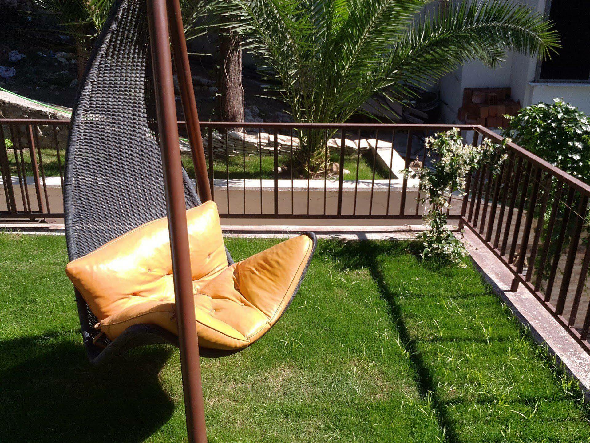 Saturn Hotel Kuşadası Buitenkant foto
